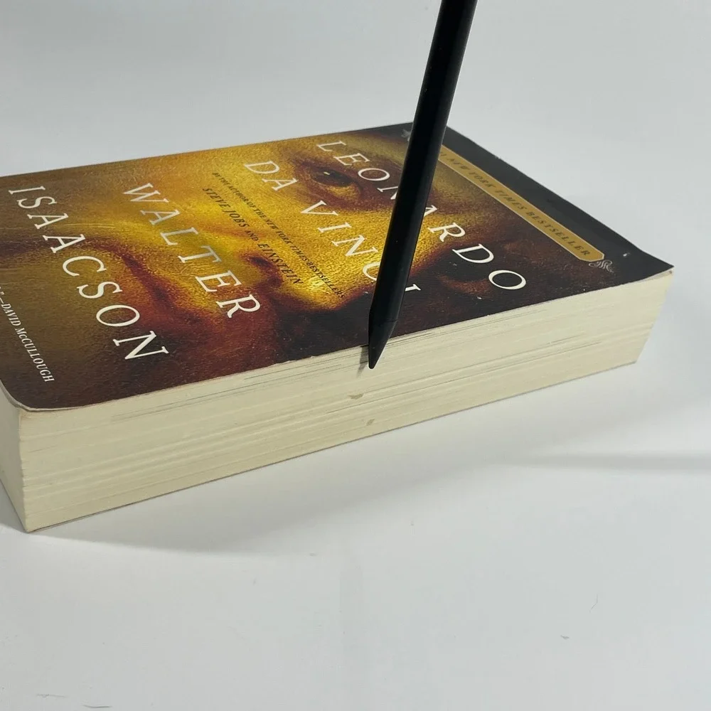 Leonardo da Vinci Walter Isaacson Biography Paperback 9781501139161 History Art